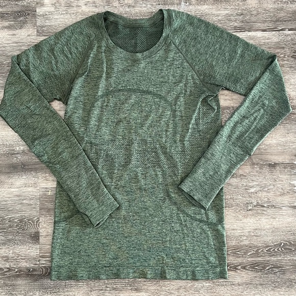Lululemon Swiftly Tech Size 8 Forest - Picture 1 of 9